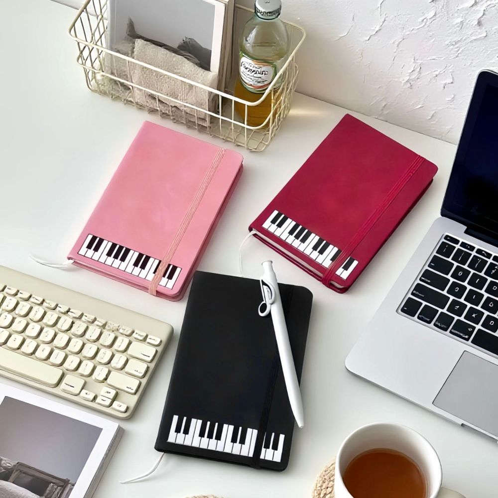 دفتر ملاحظات بتصميم موسيقي على - مراجعة Blank Sheet Music Notebook وسعره